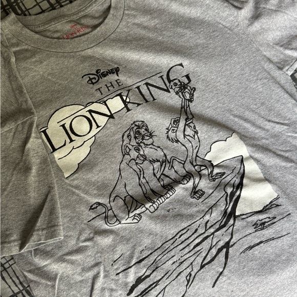 Disney The Lion King Gray Short Sleeve Tee - Picture 5 of 5